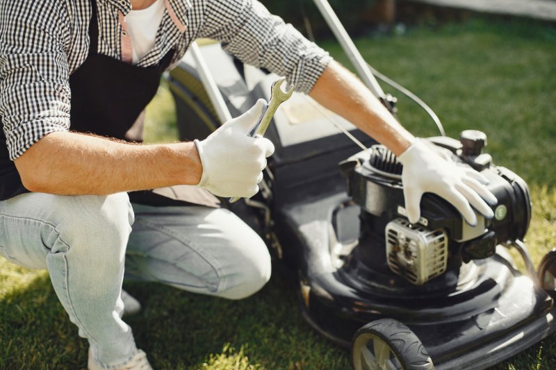 Tầm quan trọng của lọc dầu trong xe bảo dưỡng cỏ sân Golf