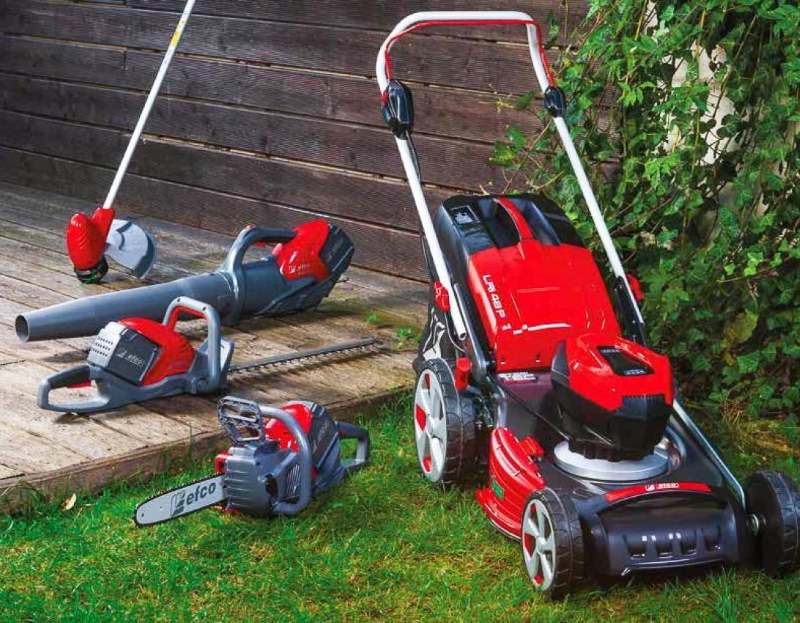 Vai trò của trang thiết bị sân cỏ trong việc vận hành sân Golf